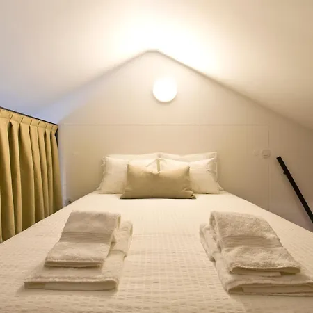 Luiz I Optimum Lofts 01 アパート *